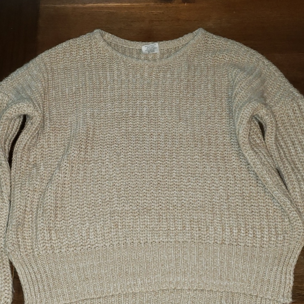 Essentials by Full Tilt sweater